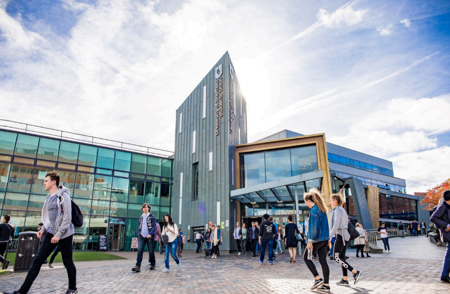 OnCampus London students progressing to University of Sheffield via foundation pathway.